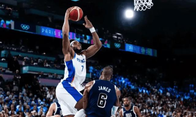 开云体育官网-隔扣詹姆斯闪耀巴黎奥运会！CBA名宿渴望重返NBA