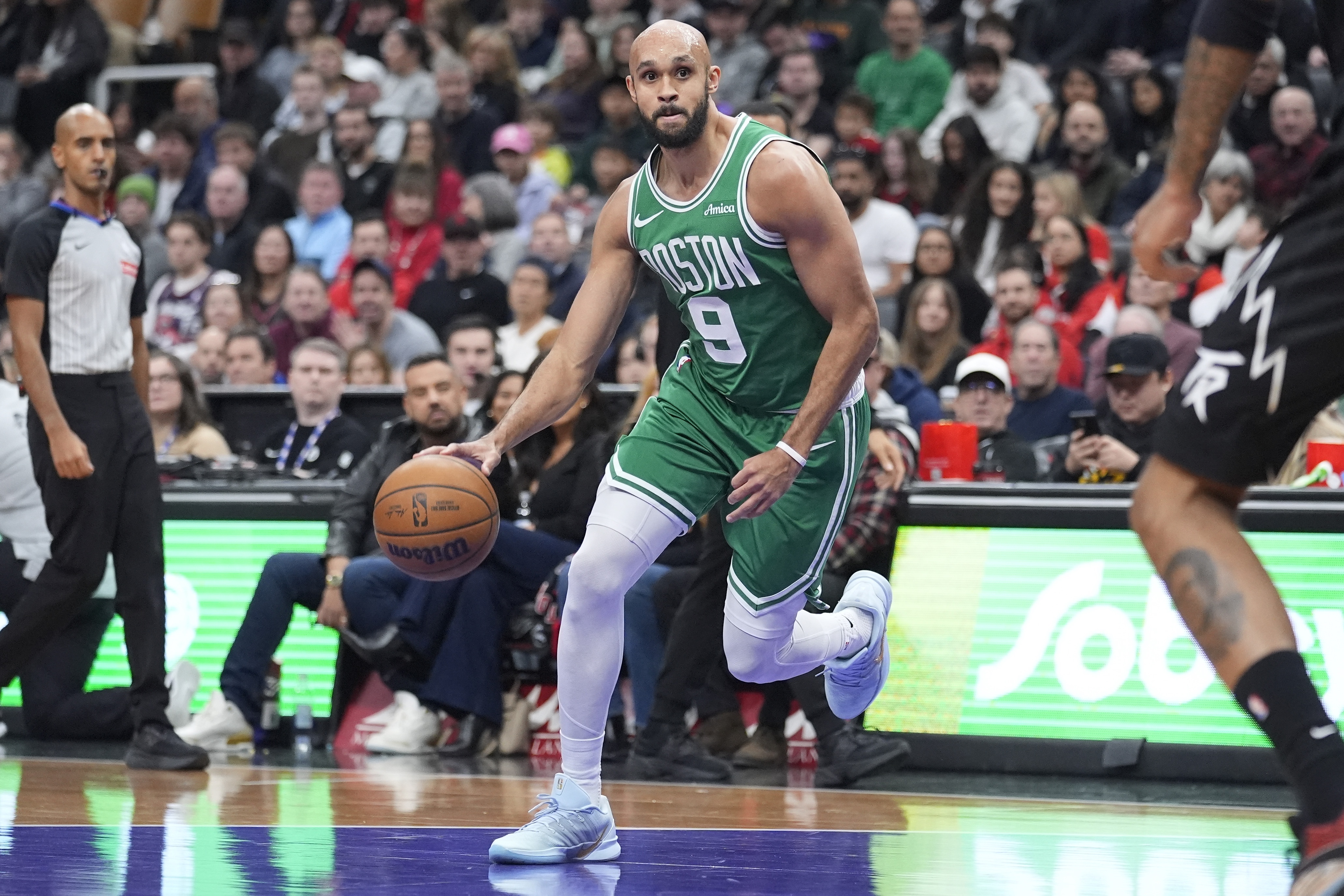 KAIYUN-空间差距！射手群拱卫布朗50分砍瓜切菜 祖巴茨偷走登卡单打空间