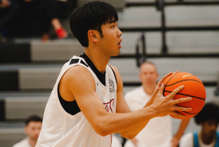 开云体育下载-张博源教练认为他有全美前30的天赋 如果他是美国人肯定就是五星