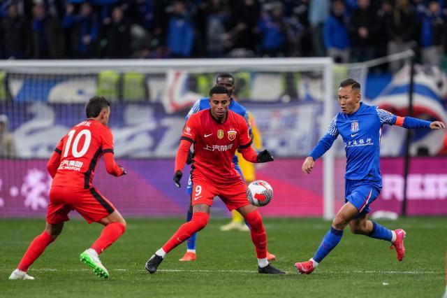 开云体育app-【中超大势】消费降级实力均衡 双雄争霸变五足鼎立