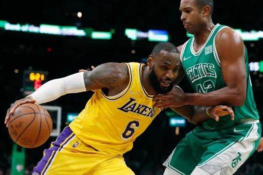 适应能力堪比詹姆斯，霍福德转换角色延长职业生涯