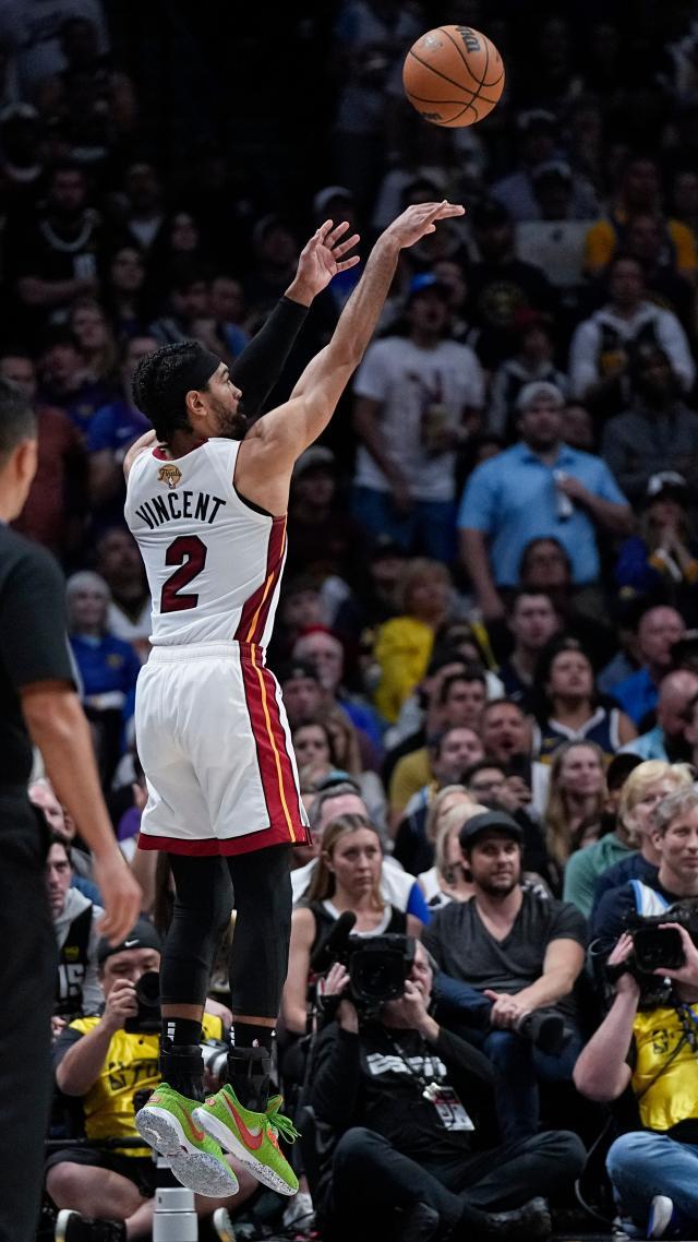 开云体育下载-三大落选秀比肩海啸兄弟 热火的三分到底多夸张？