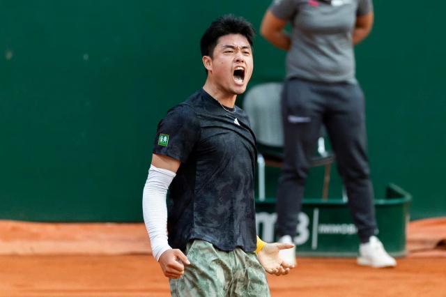 开云体育app-吴易昺学得快 商竣程扫得猛 中国男网红土有惊喜