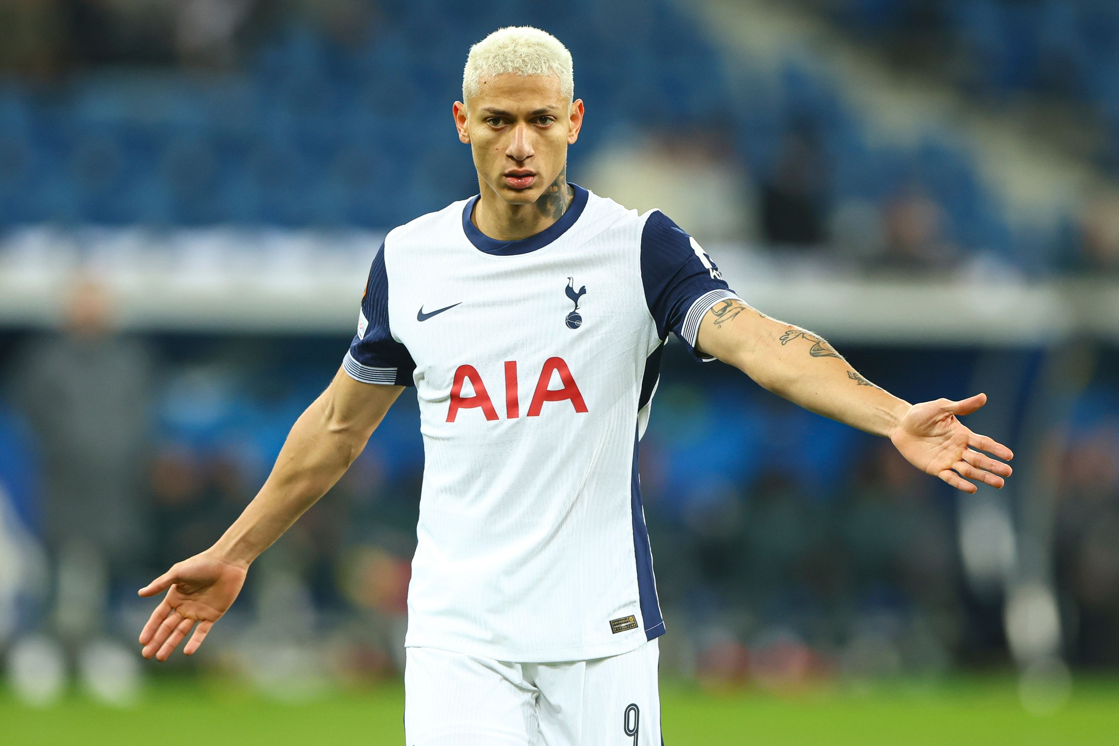 开云体育-4年前5800万欧购入！ESPN：热刺和里沙利松商讨本赛季结束后离队