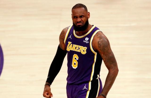 开云体育官网-詹姆斯湖人开始拉扯？东部某GM：他想让佩林卡出局