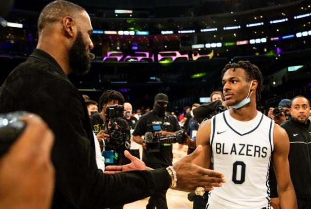 开云体育官网-詹姆斯湖人开始拉扯？东部某GM：他想让佩林卡出局