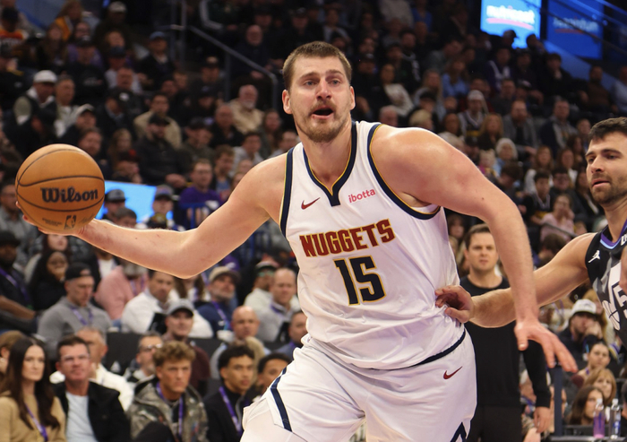 约基奇拒绝爆冷！轰22+12+5终结掘金连败 献关键封盖+制胜罚球|爵士|穆雷|约纳斯·瓦兰丘纳斯|尼古拉-约基奇|NBA常规赛_新浪体育_新浪新闻