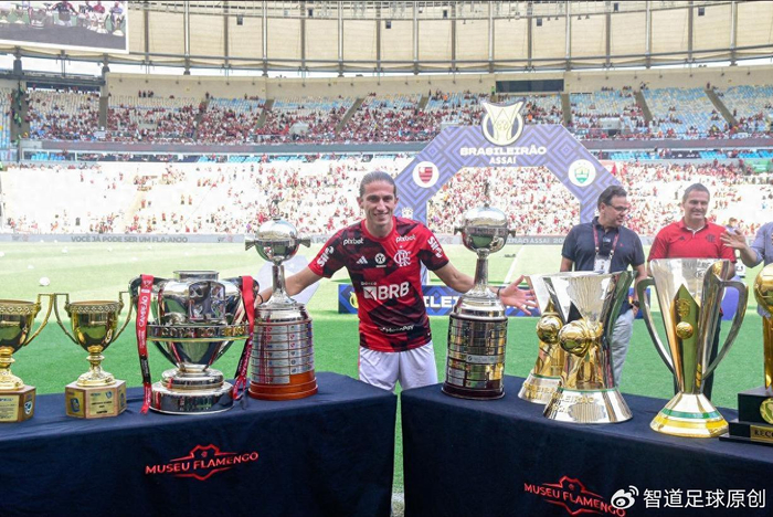 开云体育app-一场8球大胜后下课 40岁费利佩执教弗拉门戈99场夺5冠|费利佩-路易斯|费利佩-古铁雷斯|路易斯-费利佩|南美解放者杯|巴西杯_新浪体育_新浪新闻