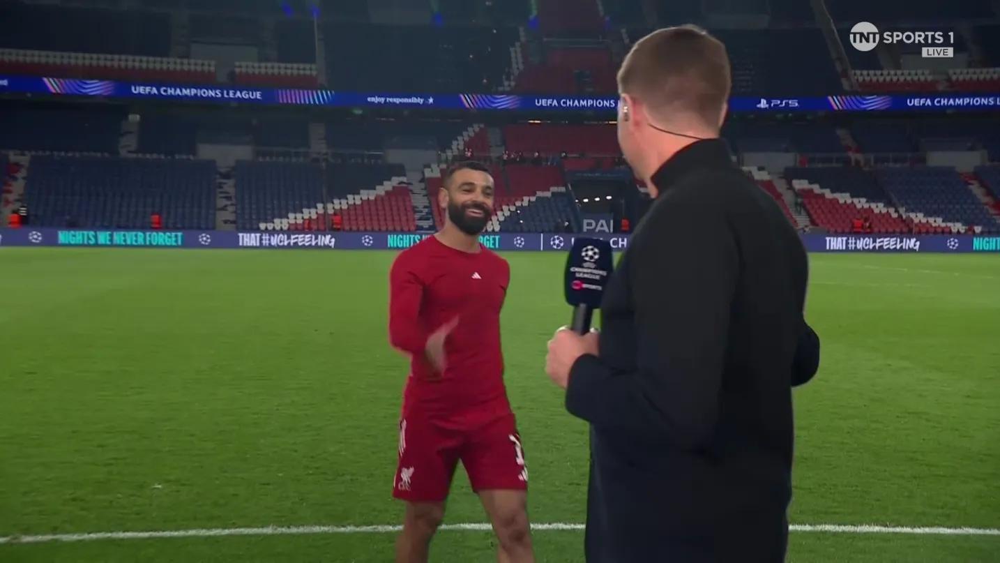 开云体育官网-枯坐90分钟，萨拉赫赛后与杰拉德打招呼后拒绝了采访请求