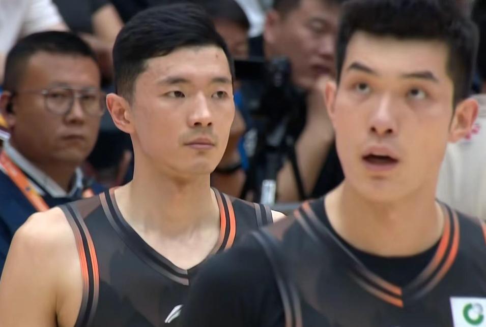 开云体育-残阵上海男篮6分力克山东，约翰逊空砍36+5，李添荣19+5弗格21分